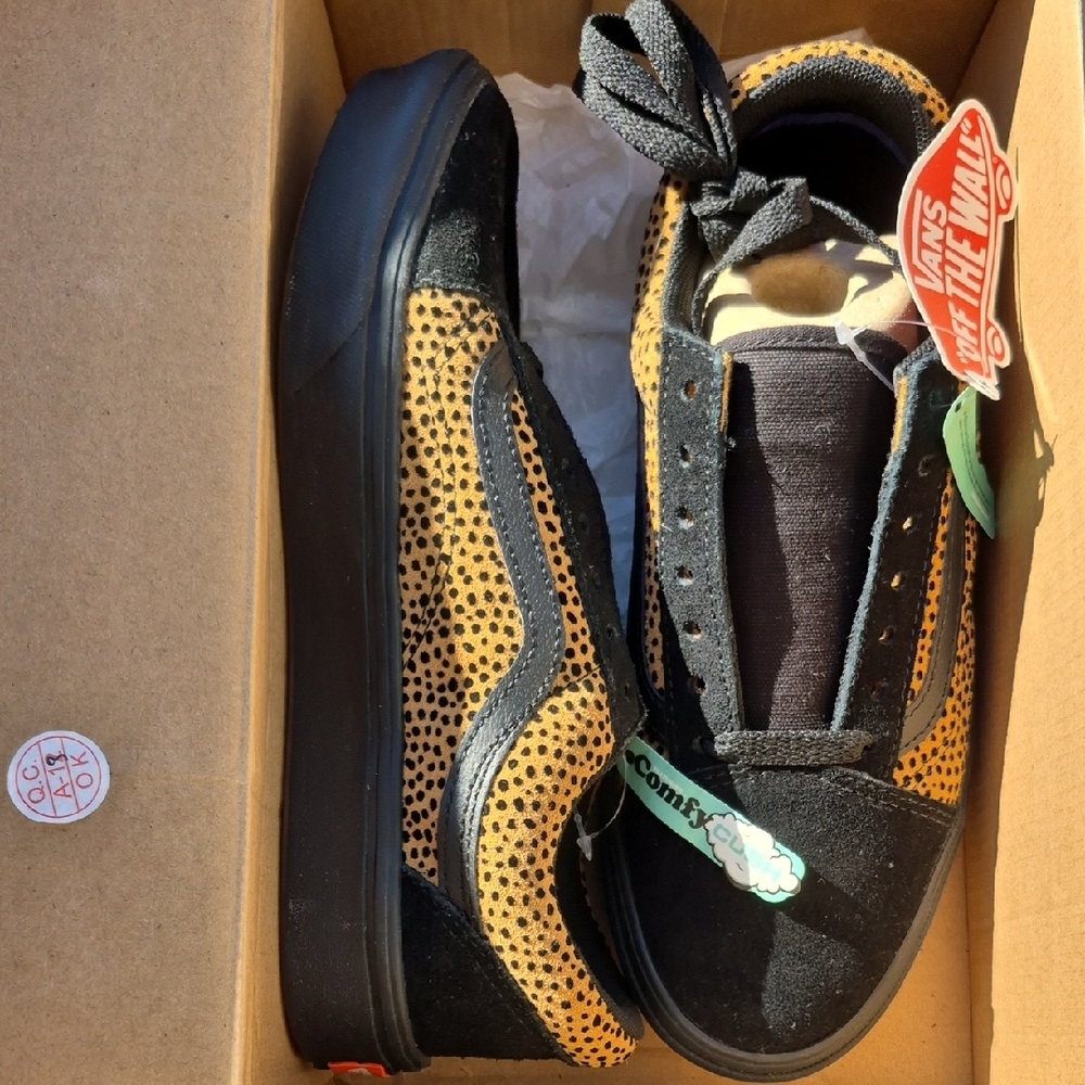 Vans Women Black and Tan Shoes